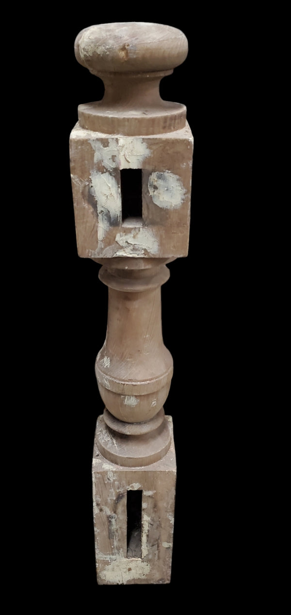 Turned Newel Post GAM0269