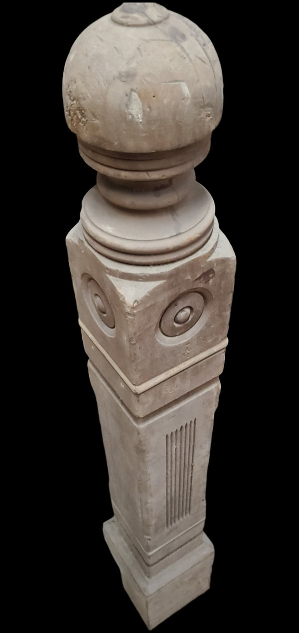 Carved Bullseye Newel Post GAM0264