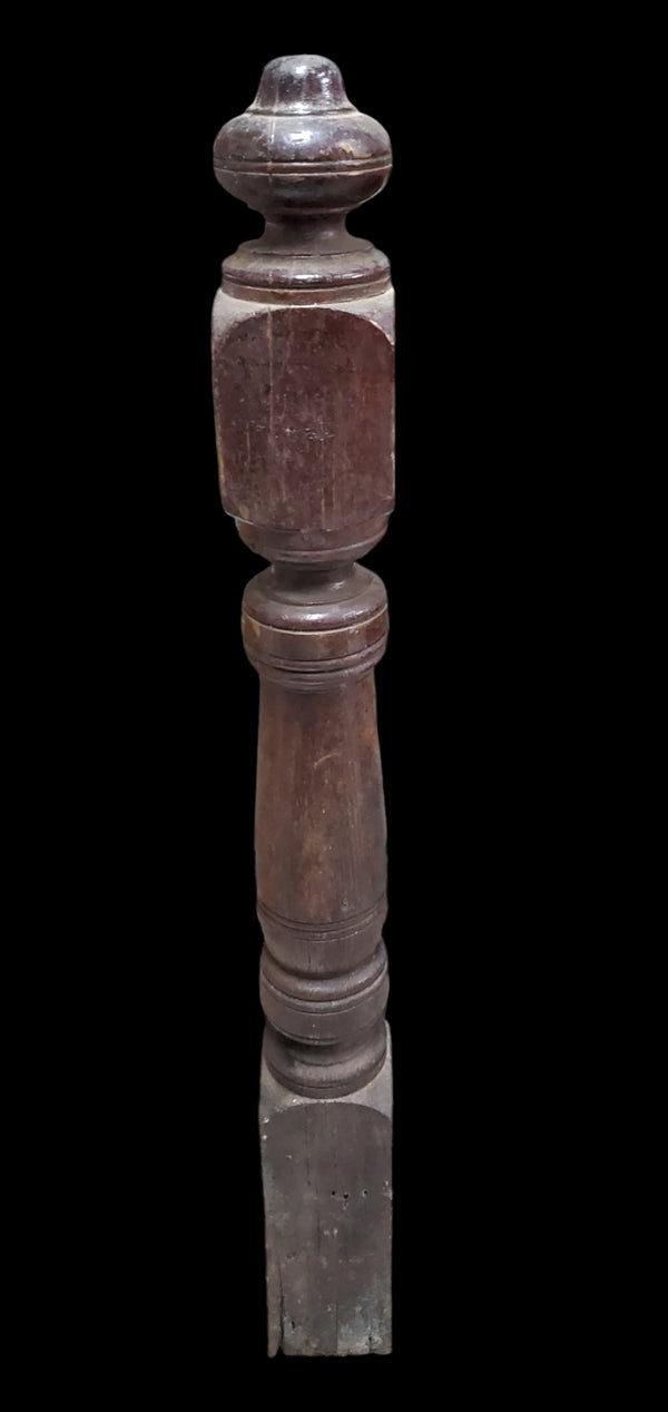 Turned Newel Post GAM0272