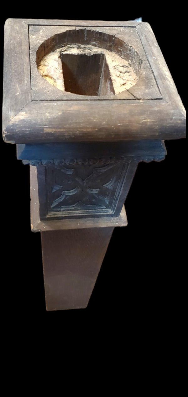 Quatrefoil Newel Post GAM0250