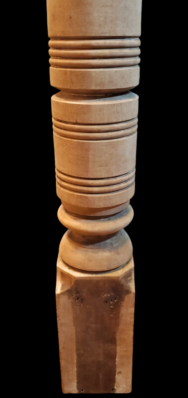 Solid Turned Newel Post GAM0252
