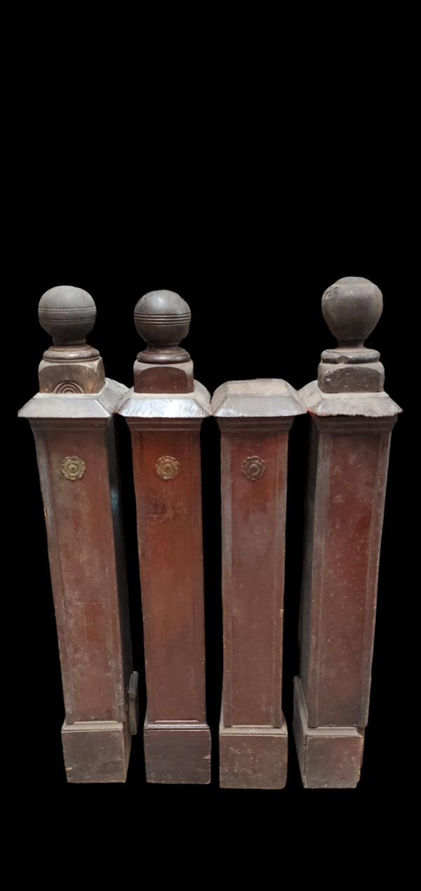 Set of 4 Newel Posts GAM0276