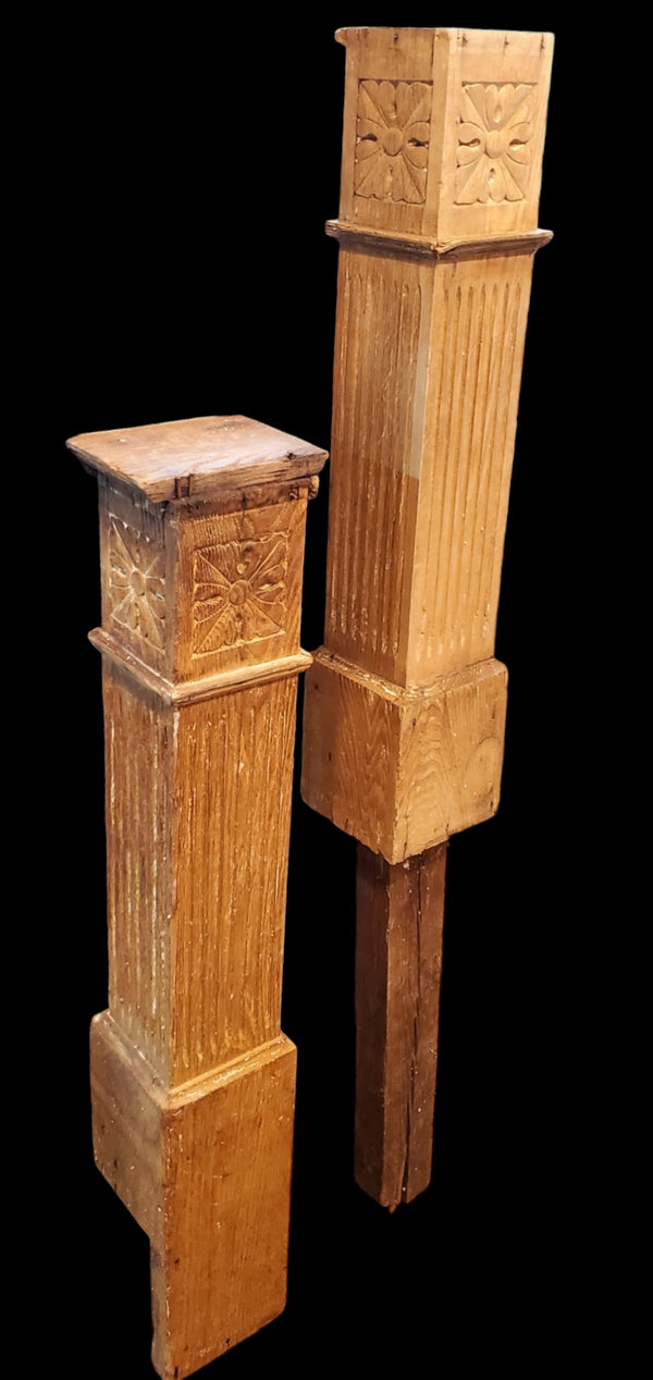 Pair of Newel Posts GAM0254