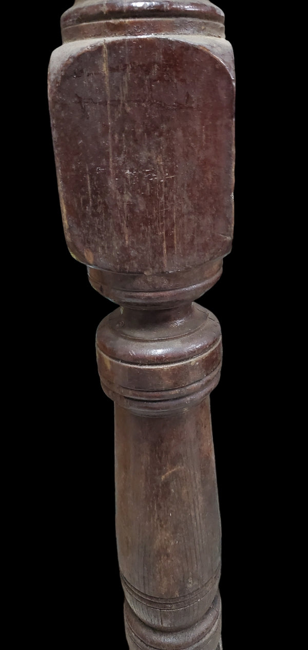Turned Newel Post GAM0272