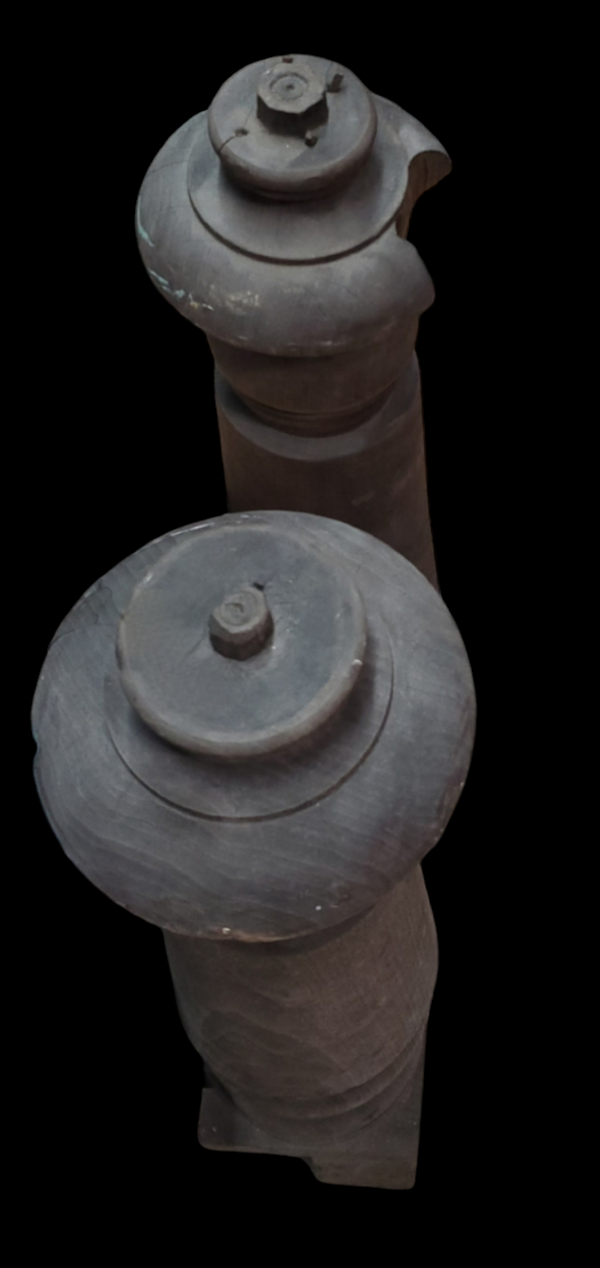 Pair of Newel Posts *GAM0207