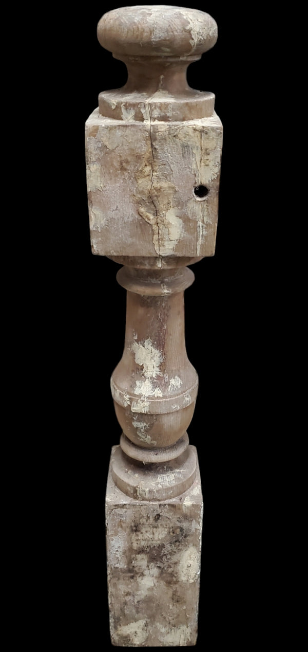 Turned Newel Post GAM0269