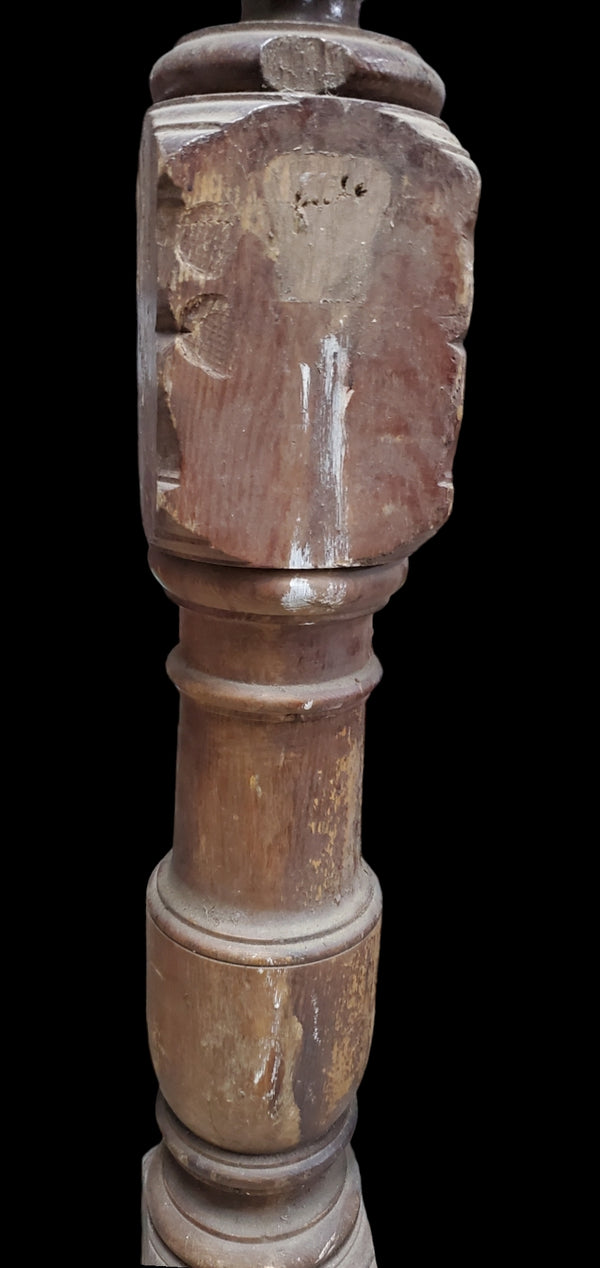 Turned Newel Post GAM0273