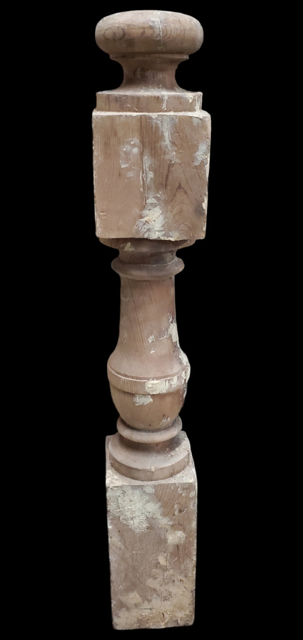 Turned Newel Post GAM0269