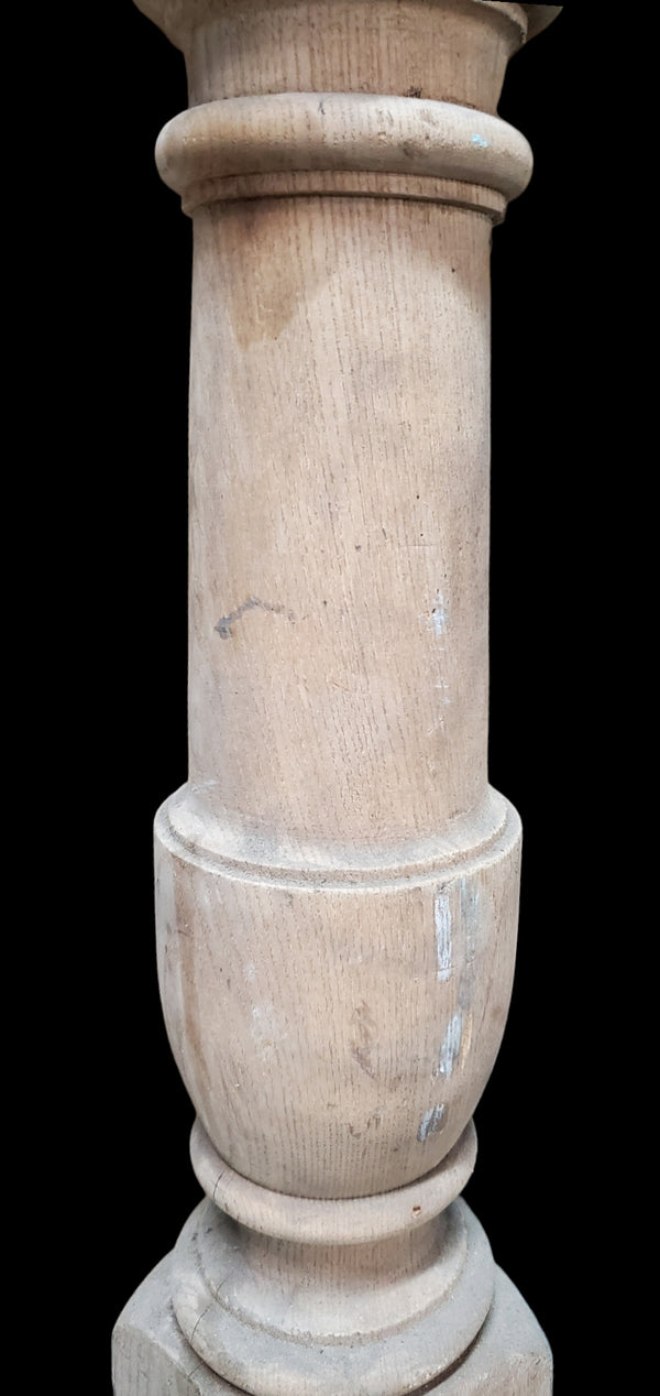 Turned Newel Post GAM0258