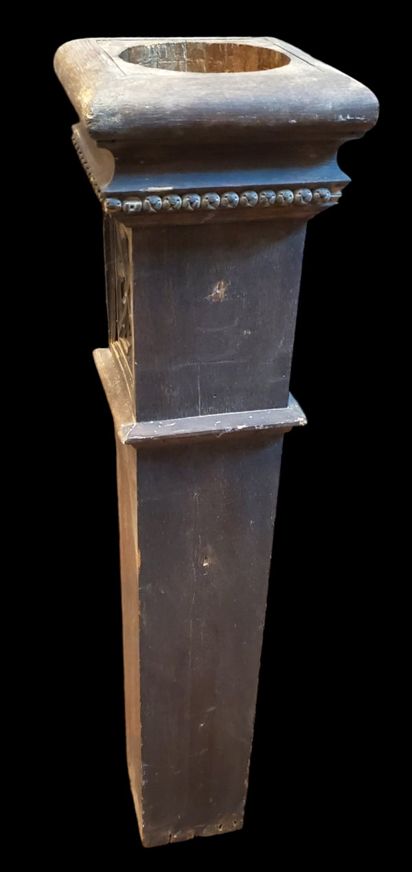 Quatrefoil Newel Post GAM0250