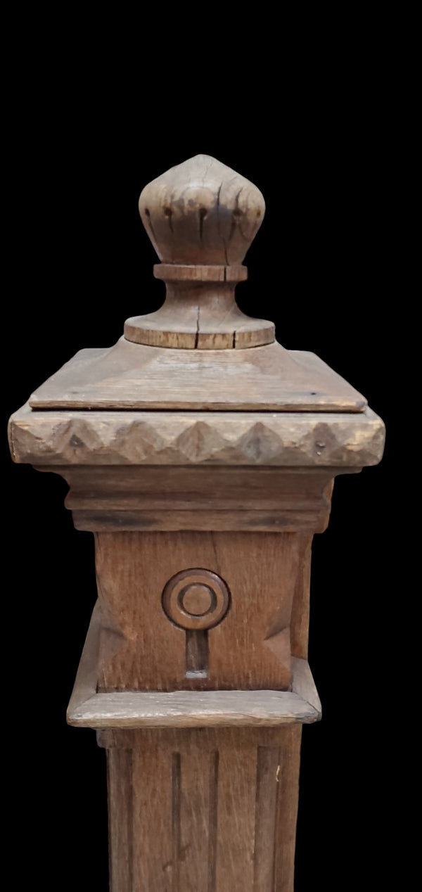 Gingerbread Newel Post GAM0262