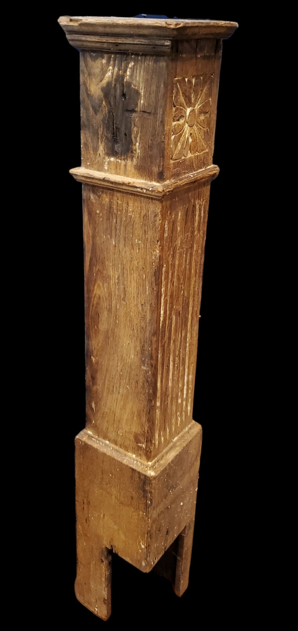 Pair of Newel Posts GAM0254