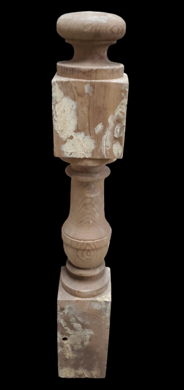 Turned Newel Post GAM0269
