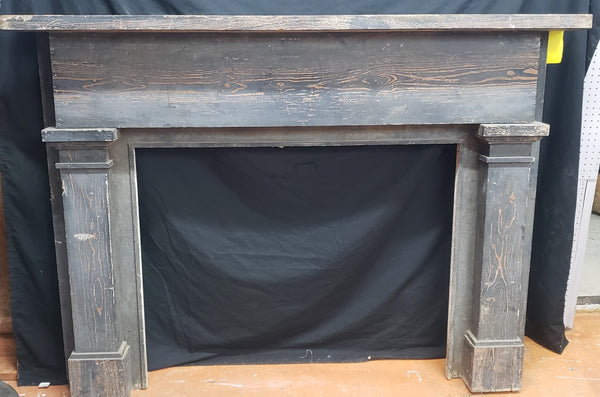 1790s Fireplace Mantel Surround from a Farmhouse in King William Virginia #GA9010