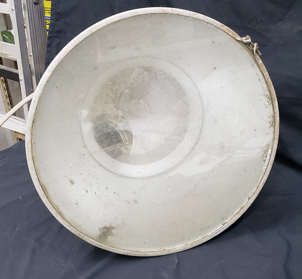 G.E. 1500 Watt Heat Treated Spot Light with Bracket #GA9025