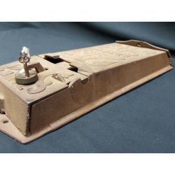 1909 Cast Iron Paper Mailbox with Embossed Scroll Designs #GA1909