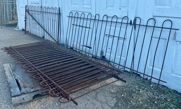 68 Ft Long Antique Iron Hairpin Fencing Set w/ Gate Section GA20511