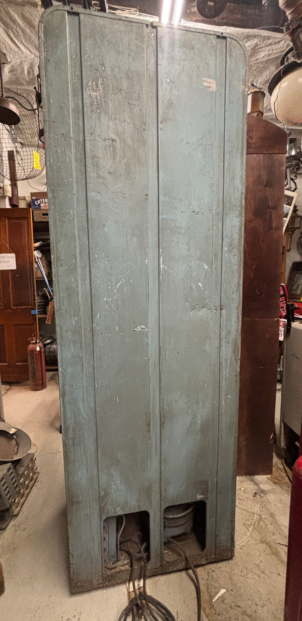 1950s Pepsi Machine GA21349