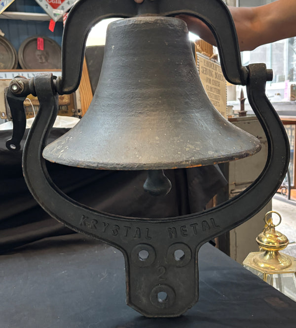 Krystal Metal Cast Iron Dinner Bell GA21505