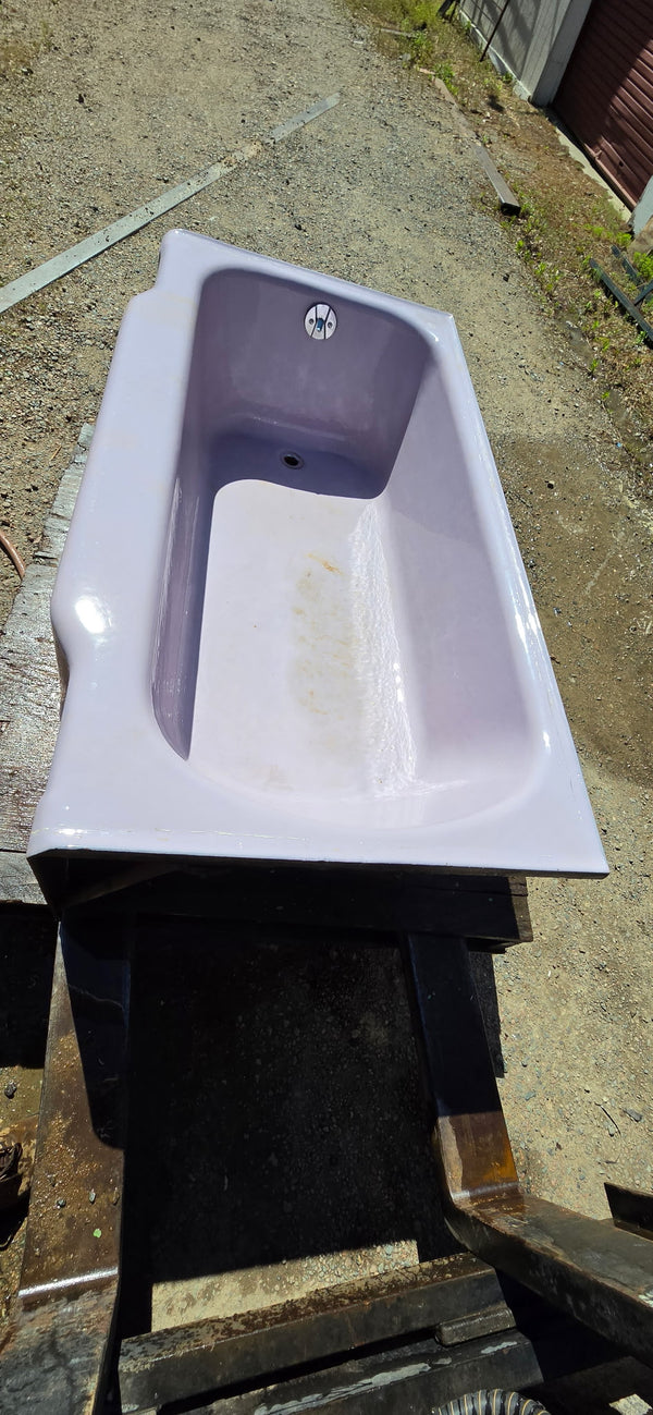 Lavender Bath Tub GA21077