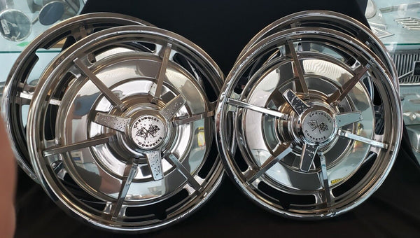 Set of 4 OEM 1963 Chevrolet Corvette Chrome Hub Caps GA9825
