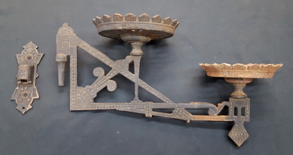 Victorian Ornate Cast Iron Double Oil Lamp Sconce with Wall Bracket