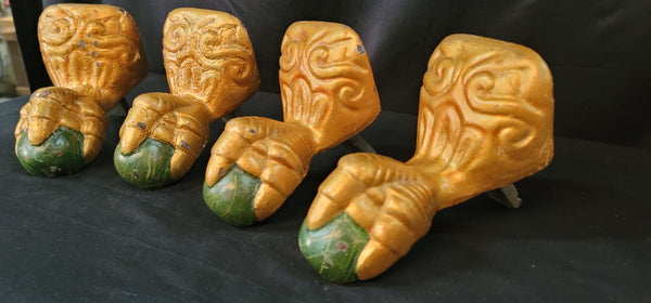 Set of 4 Painted Cast Iron Bathtub or Furniture Claw Feet GS00786