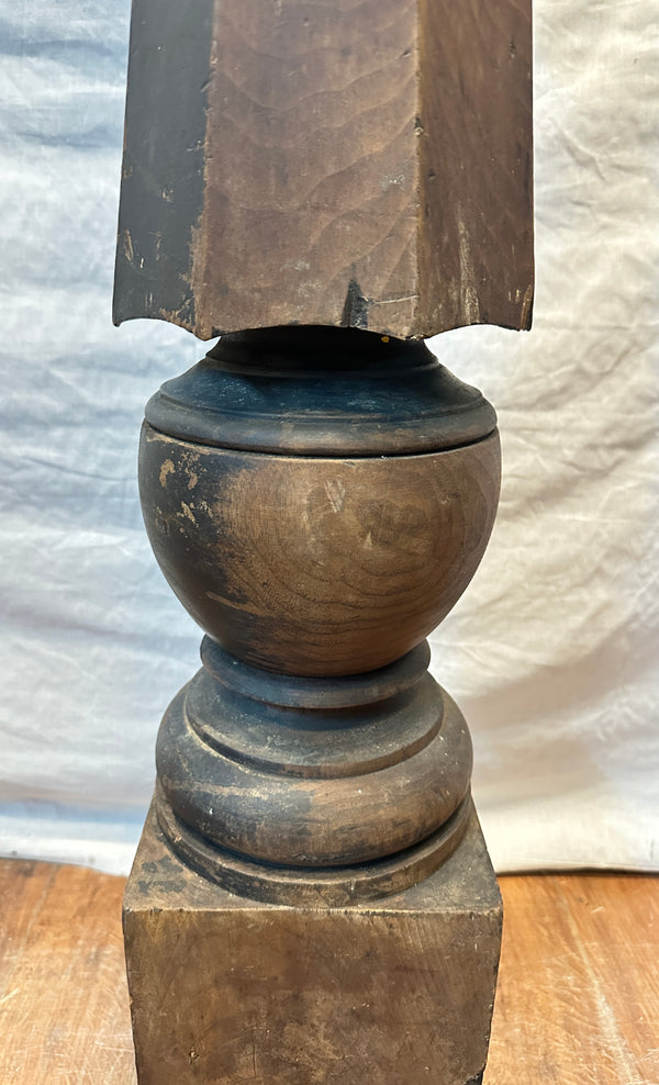 Octagonal Walnut Newel Post GA20419
