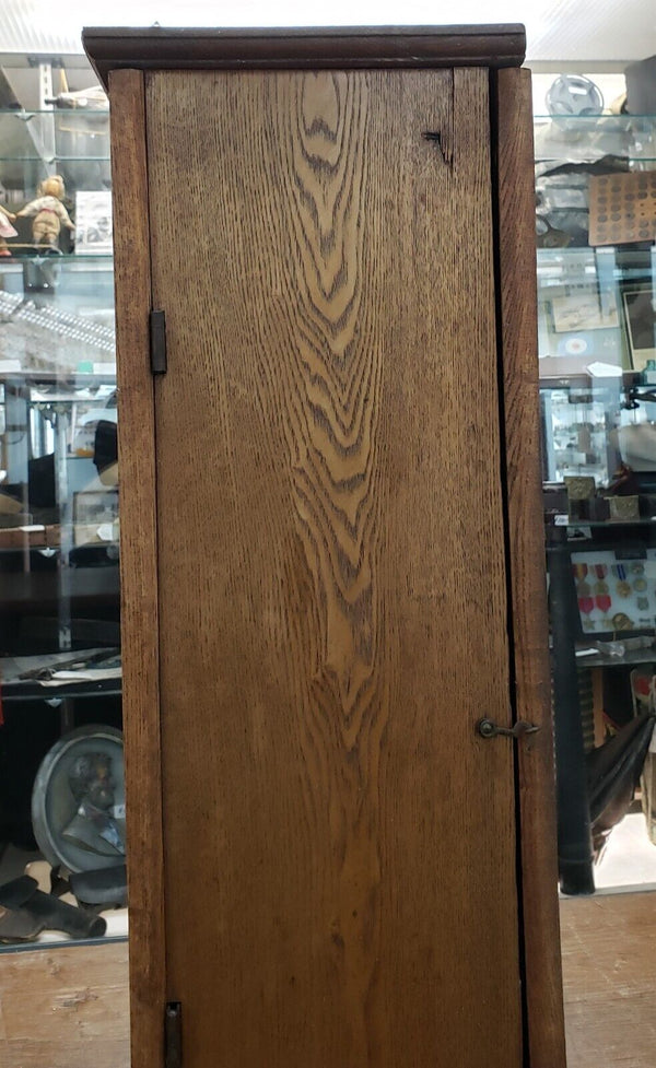 1800's Historic Wells & Richardson Co. of Vermont Diamond Dyes Cabinet GS00703