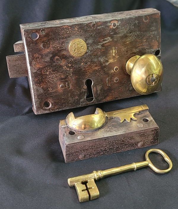 Restored Left Carpenter Rim Lock Set w/ Key & Knobs 6 1/4" x 3 3/4" GS00975