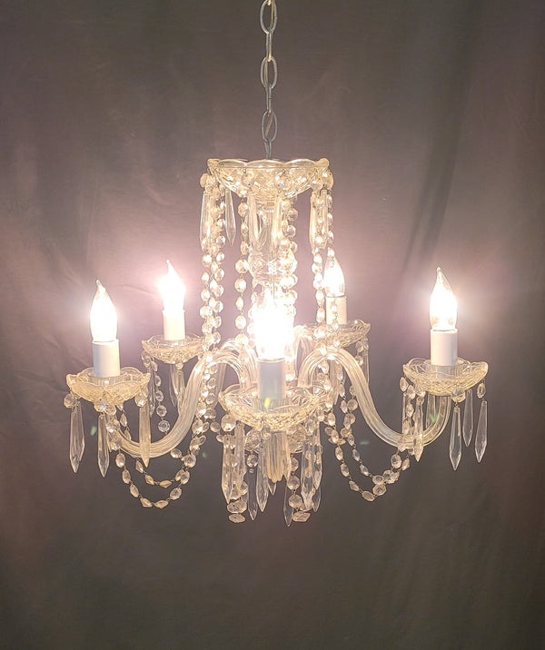 5 Light Crystal Chandelier 18" x 24" GS00594