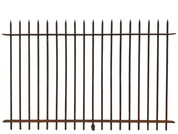 31 Ft of Antique Wrought Iron Spear Top Fencing GA20882