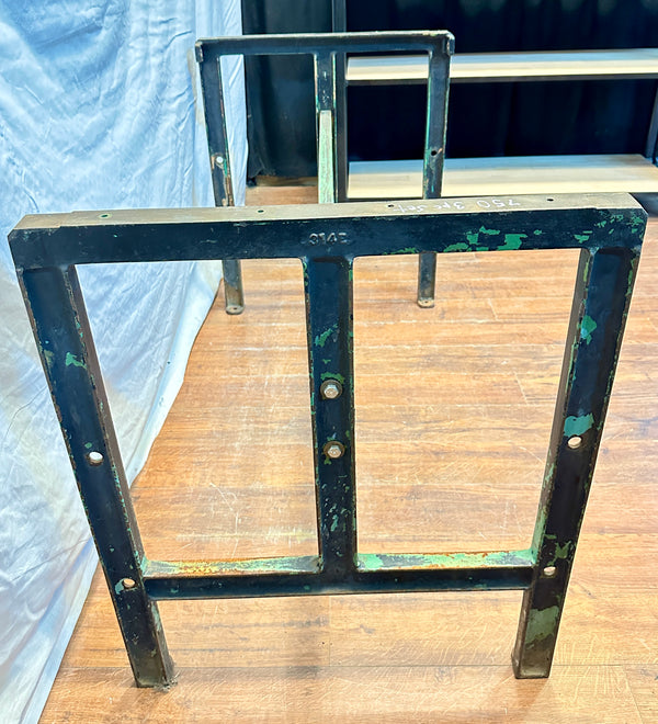 3 Pc Cast Iron Table Base GA20410