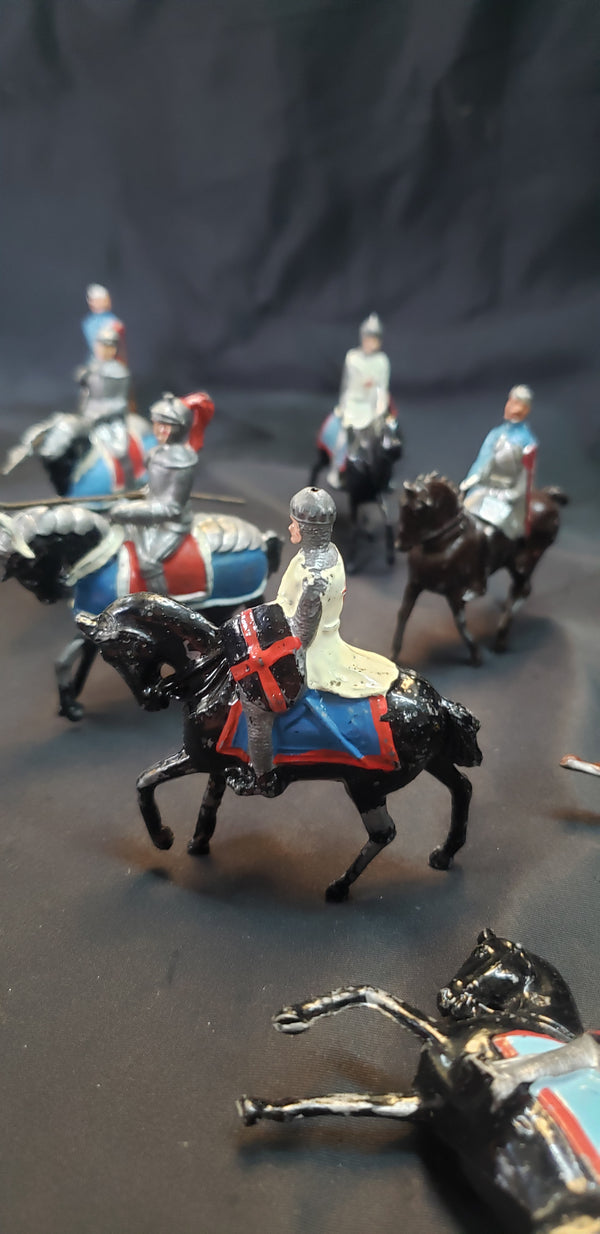 19 Piece J. Hill & Co. Johillco Hand Painted Lead Medieval Knights on Horseback #GAMedieval
