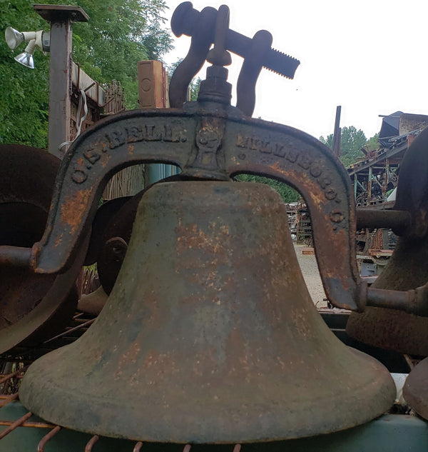 C.S. Bell of Hillsboro Ohio Cast Iron 20" Round #3 1/2 Bell  GA9339