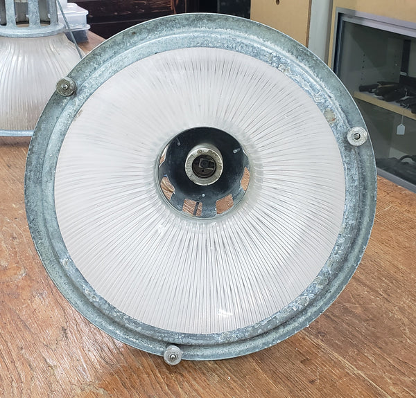 12" Round High Bay Industrial Halophane Light Fixture GA9541