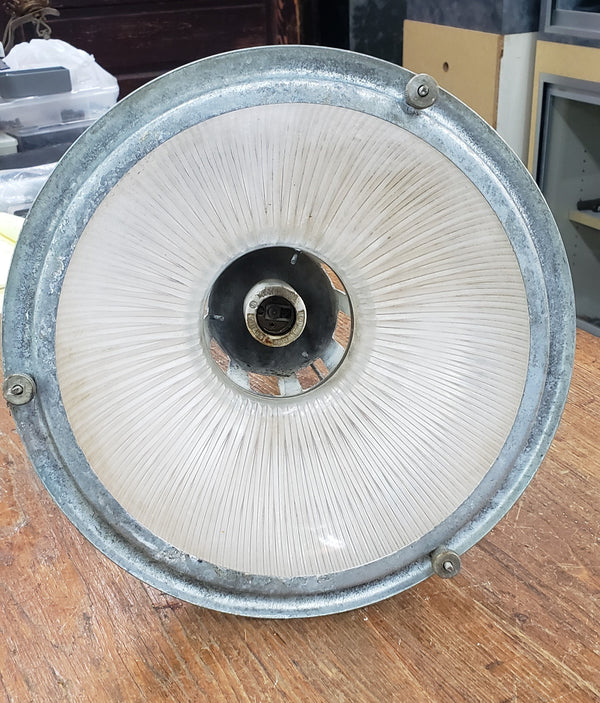 12" Round High Bay Industrial Halophane Light Fixture GA9542