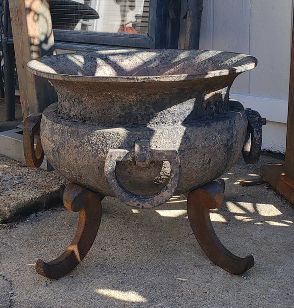 Restored Cast Iron Cauldron Fire Pit Pot  26" x 26" GA9771