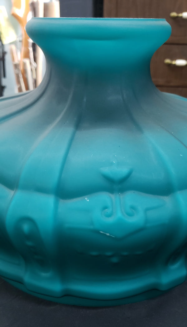 Reproduction Matte Teal & White Cased Aladdin Lamp Shade 9 3/4" Fitter GS00013