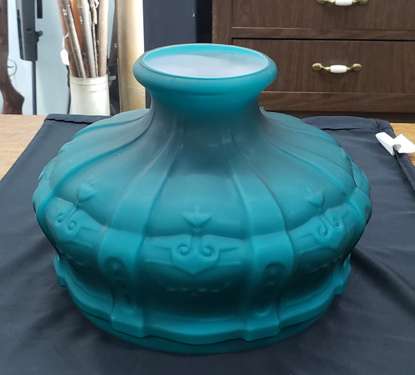 Reproduction Matte Teal & White Cased Aladdin Lamp Shade 9 3/4" Fitter GS00014