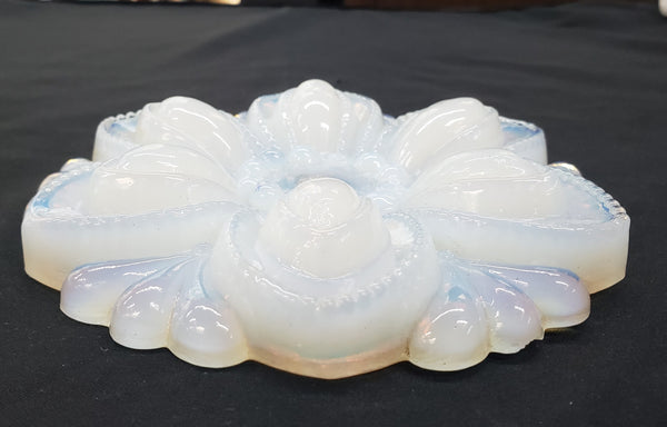 19th Century Boston & Sandwich Opalescent Glass Flower Drapery Tieback GS00018