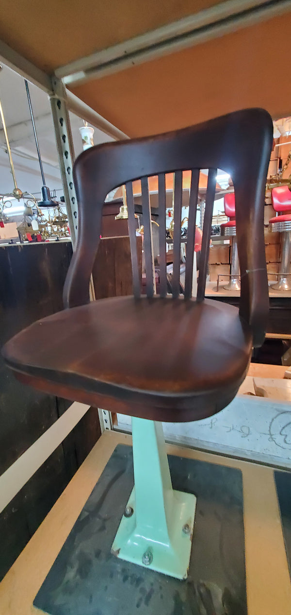 1920's parlor chair GAM0090