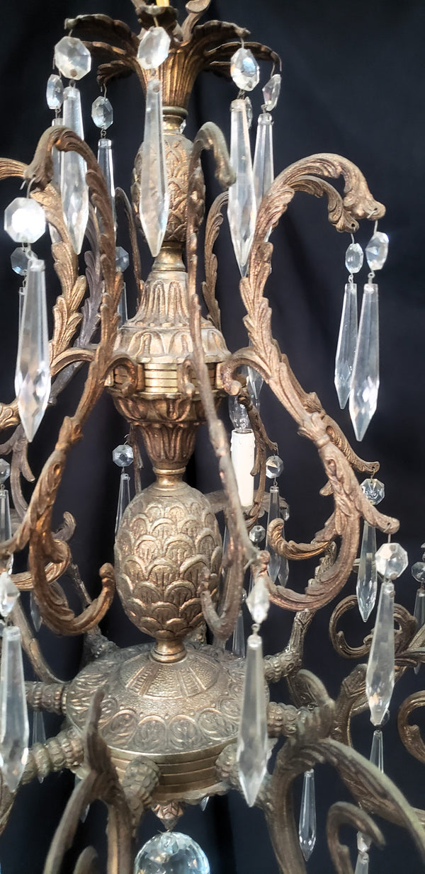 Ornate 8 Light Brass & Crystal Prism Chandelier 27" Tall x 24" Round GS00208