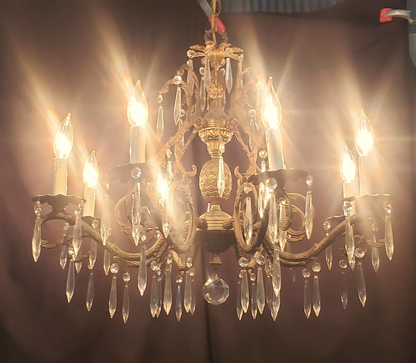 Ornate 8 Light Brass & Crystal Prism Chandelier 27" Tall x 24" Round GS00208