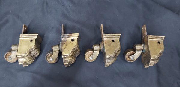 4 Ornate Solid Brass Claw Foot Furniture Toe Cap Cover Casters GS00333