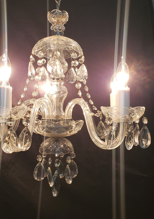5 Light Crystal Chandelier with Tear Drop Prisms & Canopy Top 20" x 20" GS00415