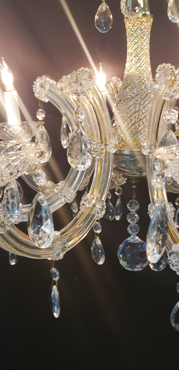 8 Light Chandelier with Canopy Top Brass Trim & Crystal Flower Prisms GS00426