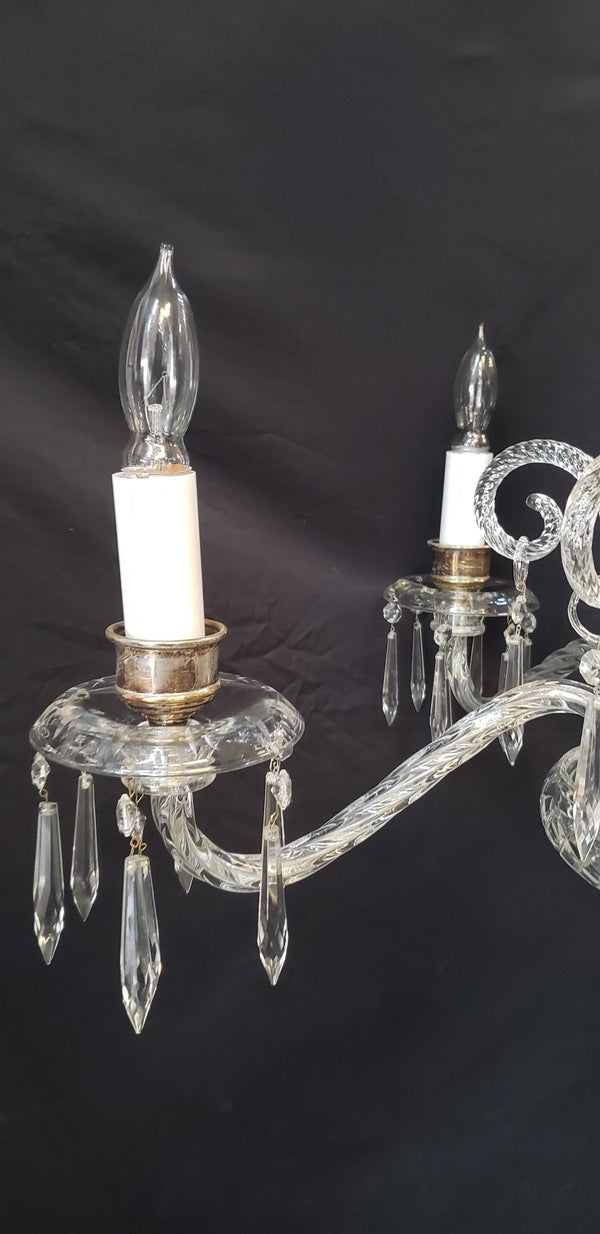 5 Light Chandelier w/ Canopy Top & Curled Glass Accents  24" x 19" GS00435