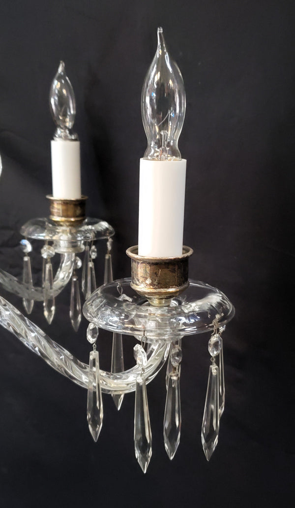 5 Light Chandelier w/ Canopy Top & Curled Glass Accents  24" x 19" GS00435