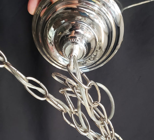 5 Light Chandelier w/ Canopy Top & Curled Glass Accents  24" x 19" GS00435